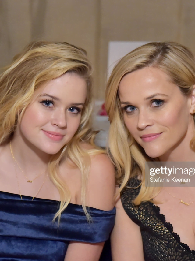 How much does her daughter Ava resemble Reese Witherspoon?